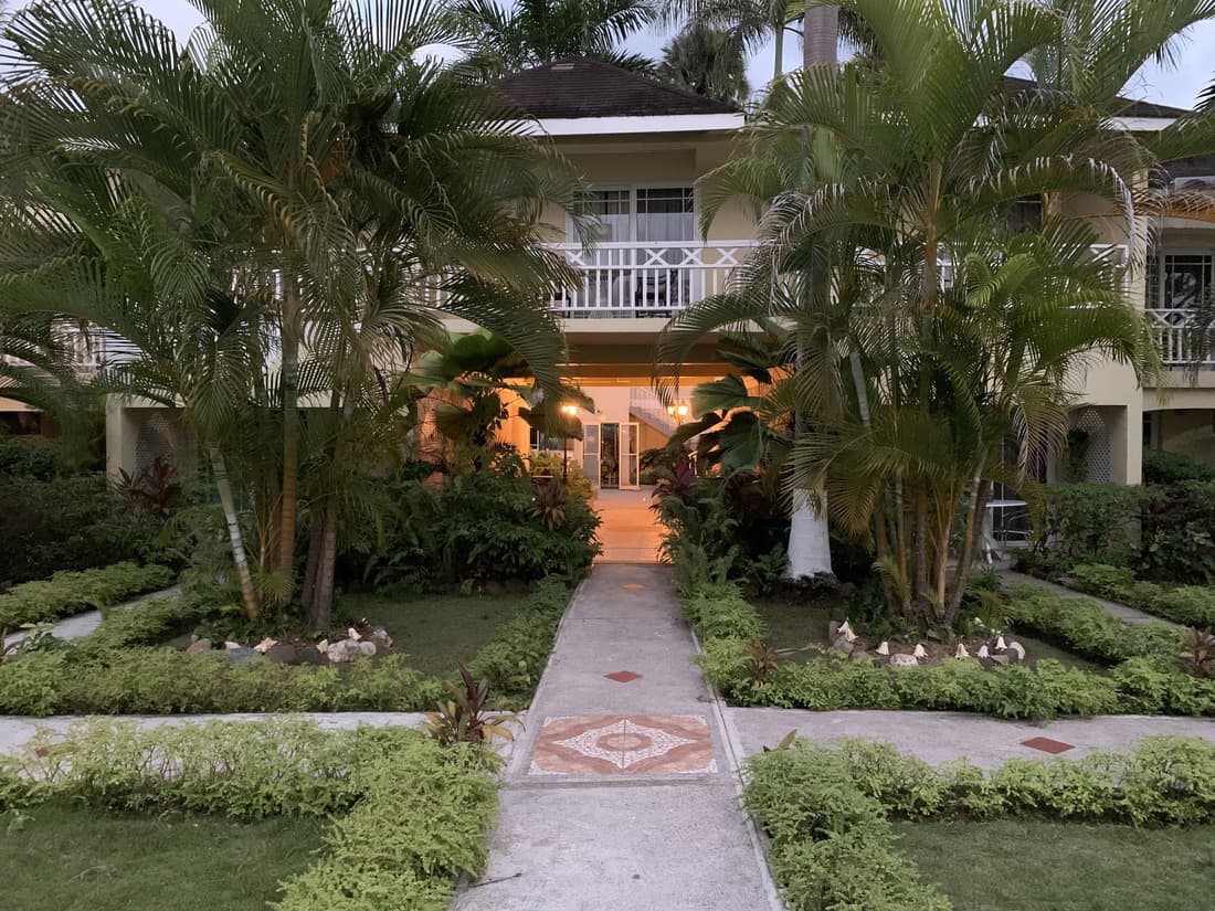 Comfy Stay In Jamaica -enjoy 7 Miles Of White Sand Beach! 2 Bedroom Villa by RedAwning