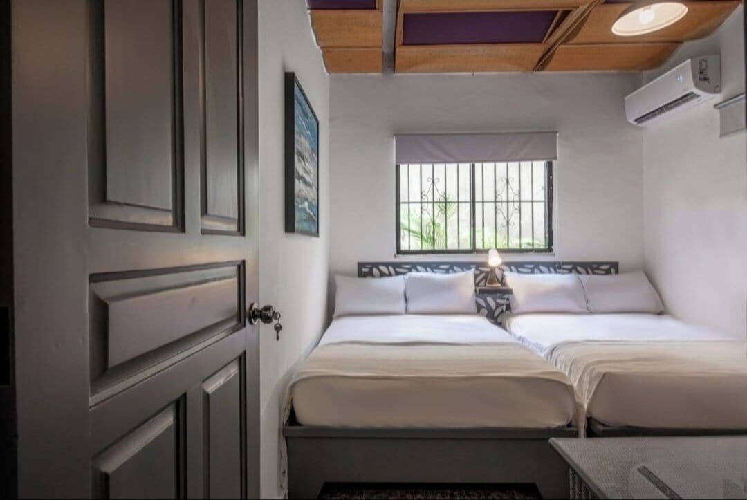 PH 19 Guesthouse Hotel in Gazcue