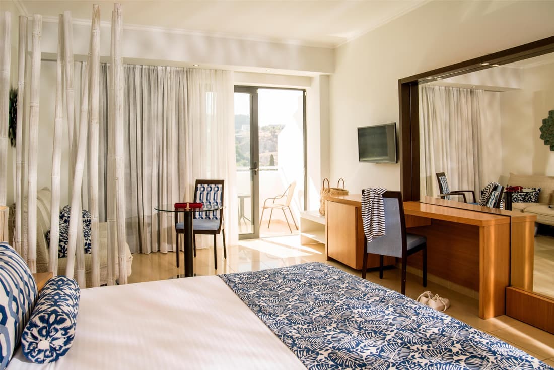 Lindos Bay Suites
