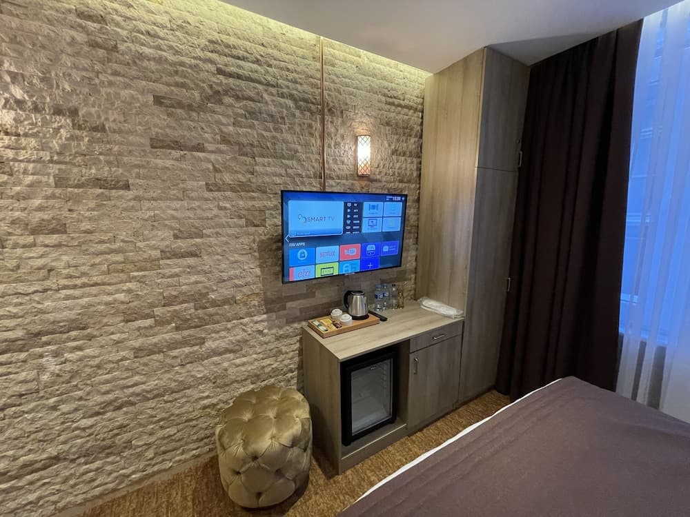 Weingart Seaside Hotel