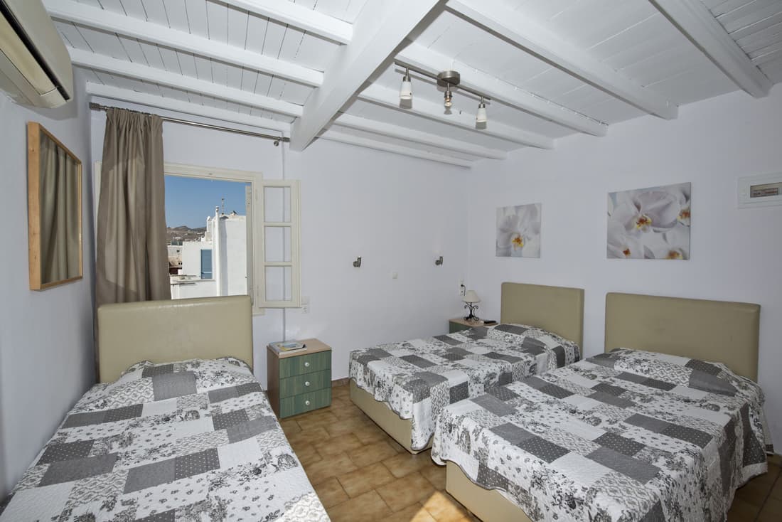 Karboni Hotel