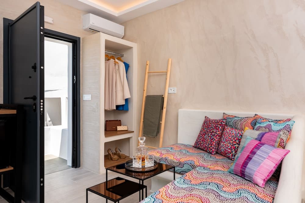Saint Sin Suites
