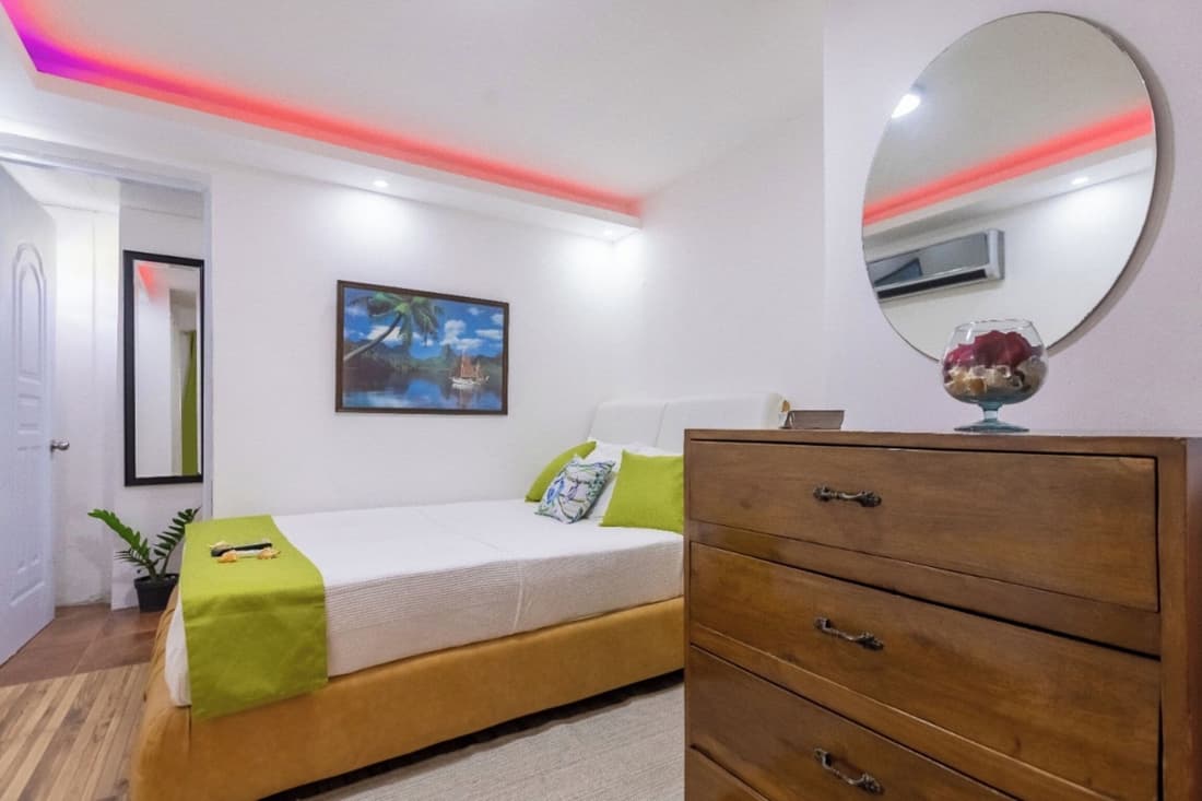 Room-nice 1br-1bt With Common Picuzzi