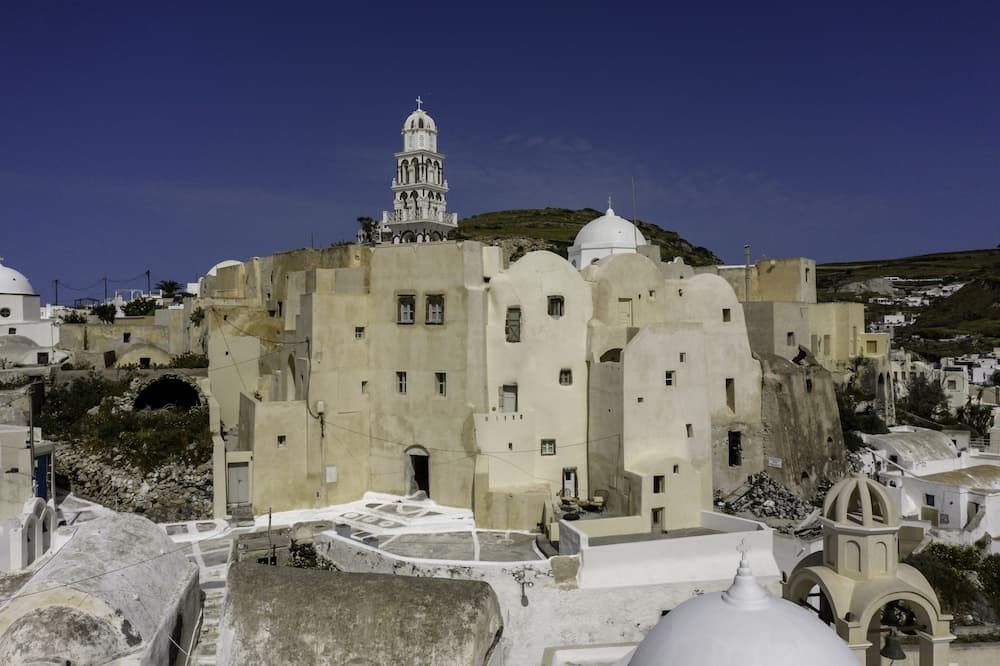Exi Castle Suites