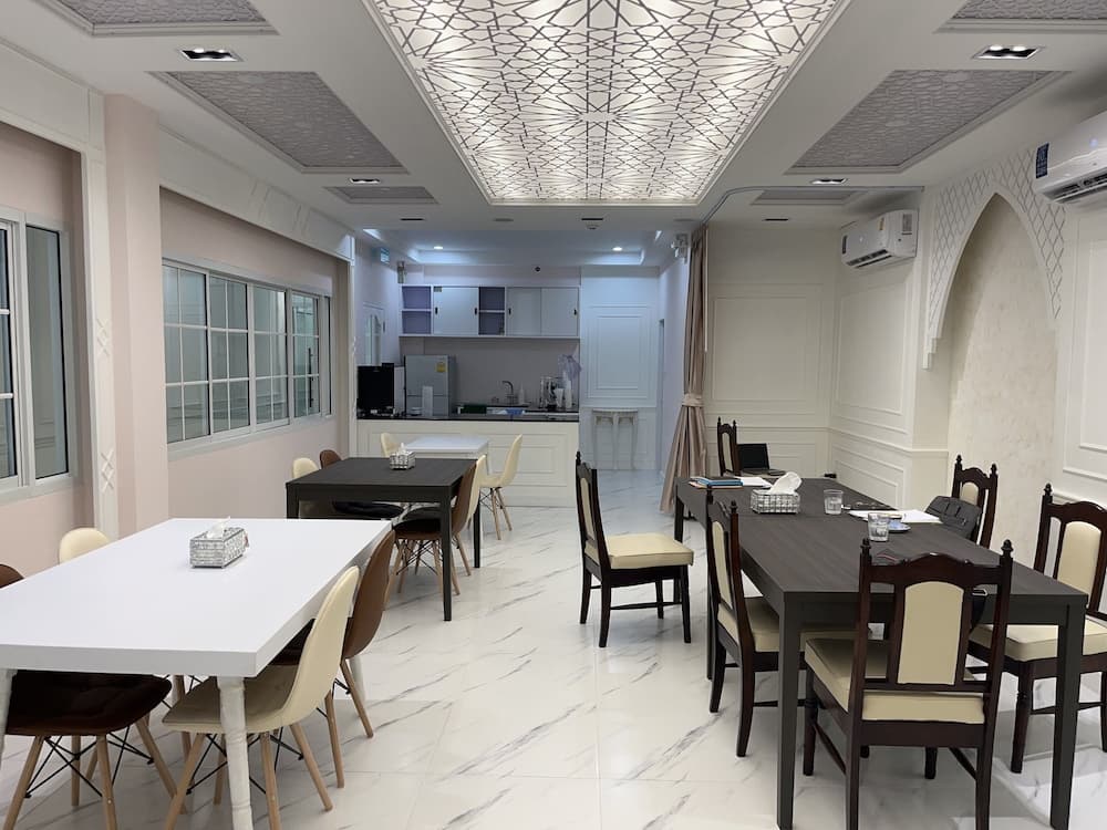 Anwari Hotel