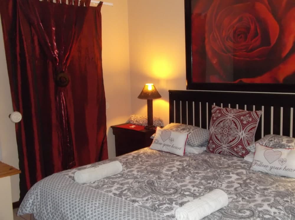 Old Mill Lodge, Working Ostrich Farm & Restaurant, Oudtshoorn