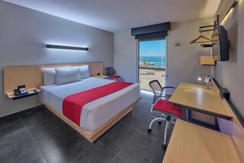 City Express by Marriott La Paz