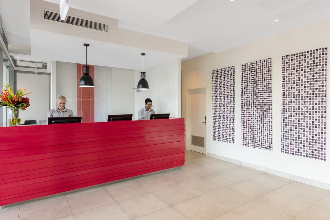 Oaks Darwin Elan Hotel