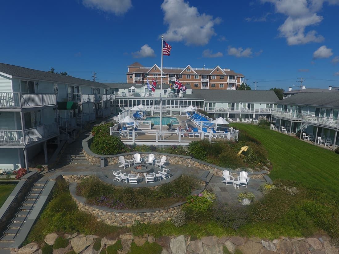 Anchor In Distinctive Waterfront Lodging