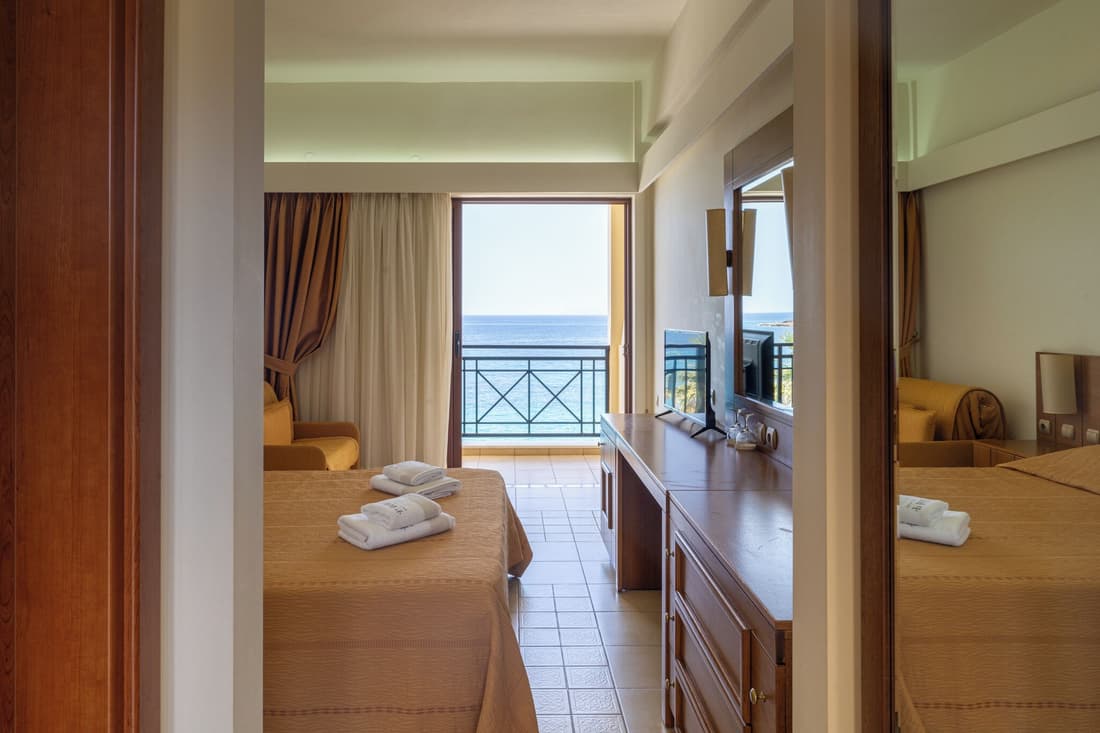 PHEIA, Vriniotis Resorts
