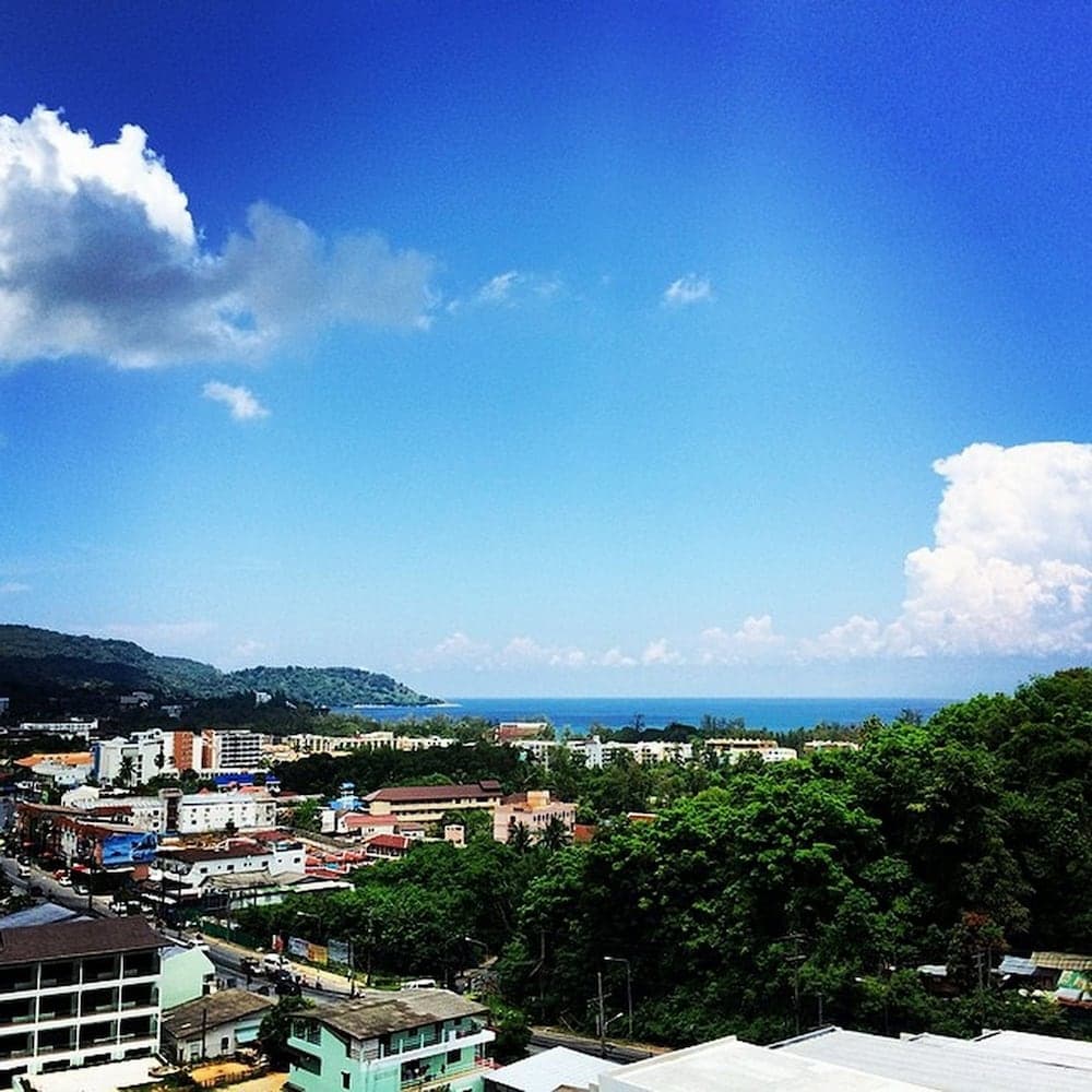 Lae Lay Suites