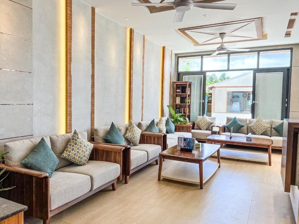 Triton Prestige Seaview and Spa