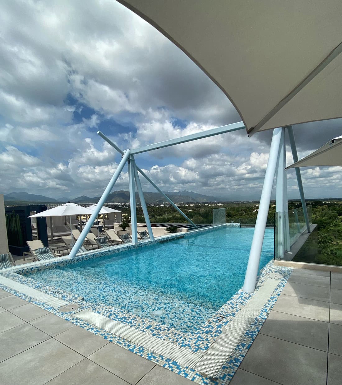 Flamboyan Hotel & Residences
