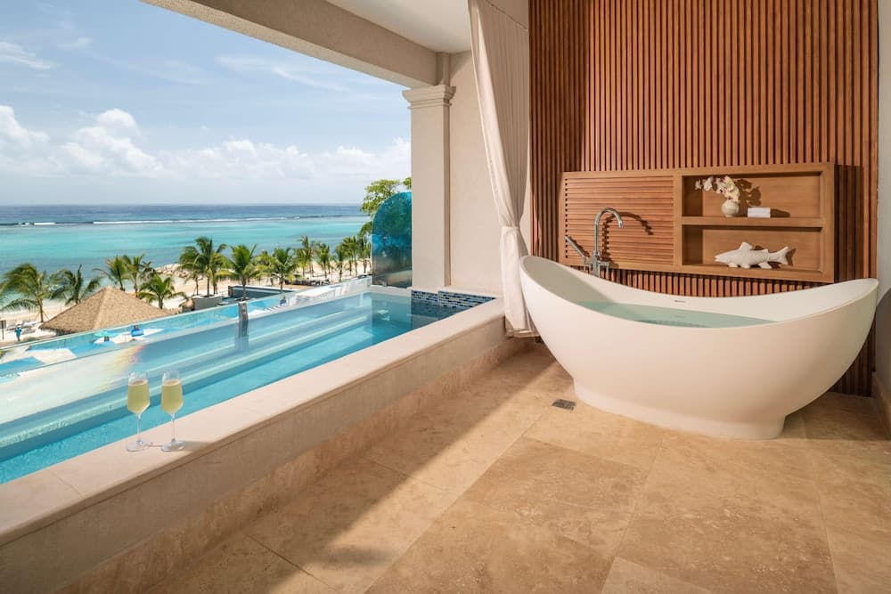 Sandals Dunns River  - Couples Only - All-inclusive