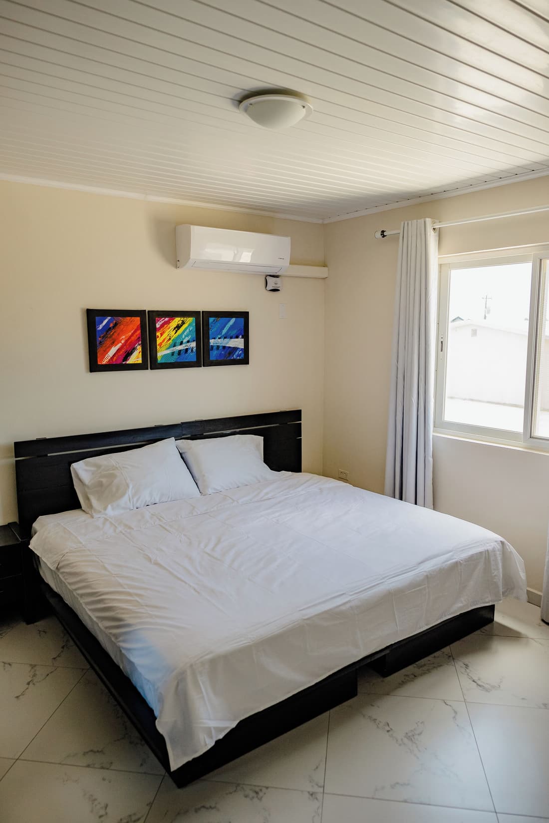 Gorgeous 2-bedroom Apartment 2 km From Eagle Beach