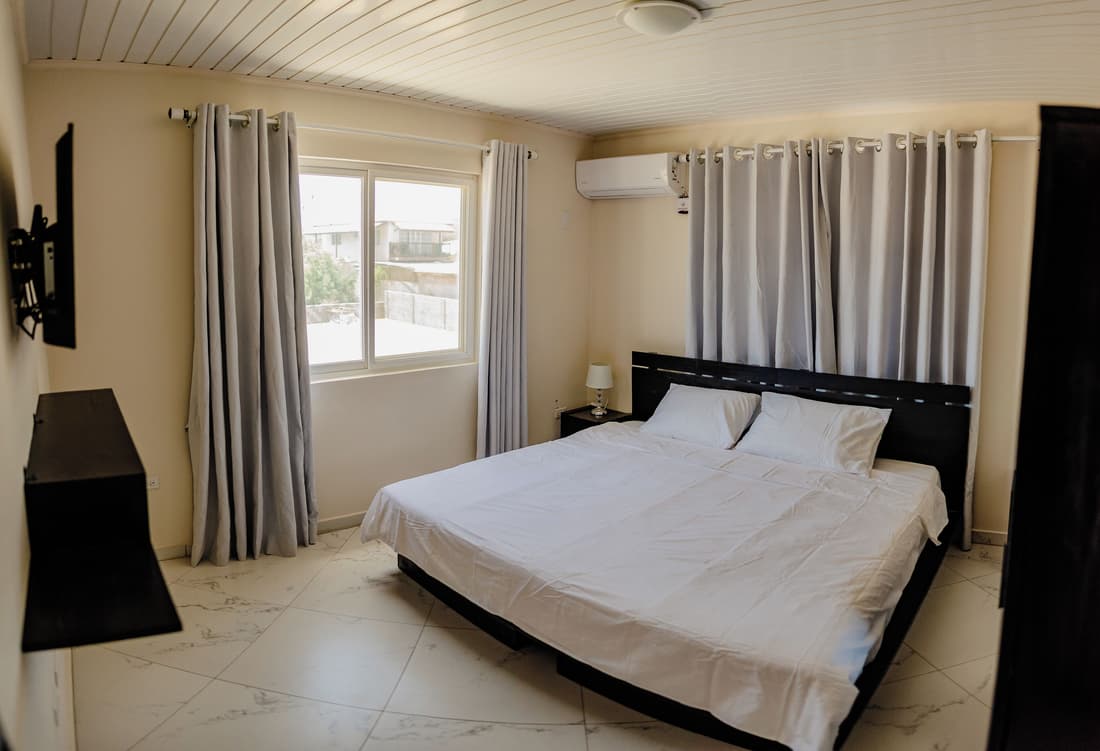 Wonderful 2-bedroom Apartment 2 km From Eagle Beach