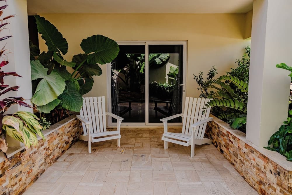 Charming 1-bedroom Apartment 2 km From Eagle Beach