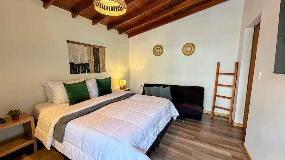 Luum Guest House