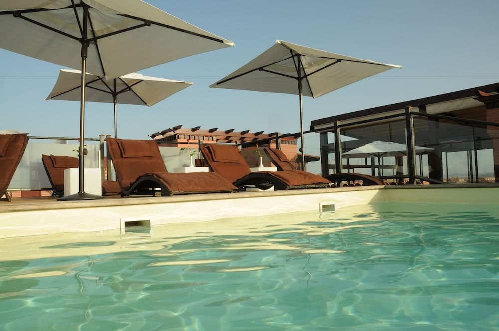 Almas Hotel