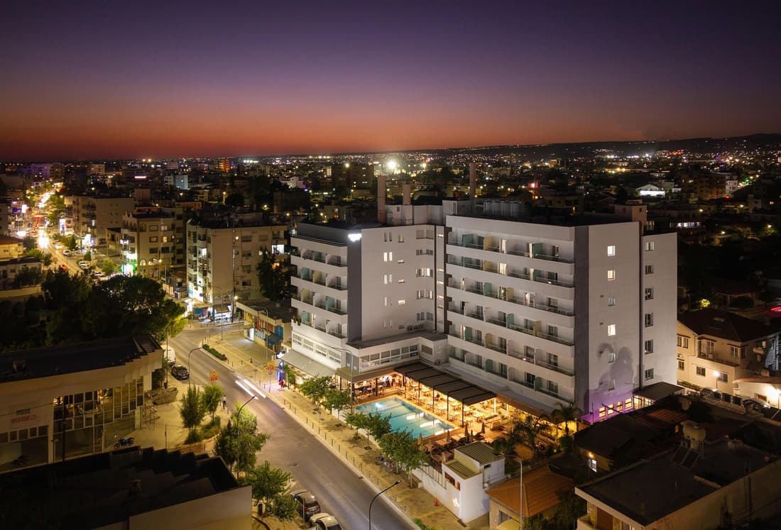 Pefkos Hotel