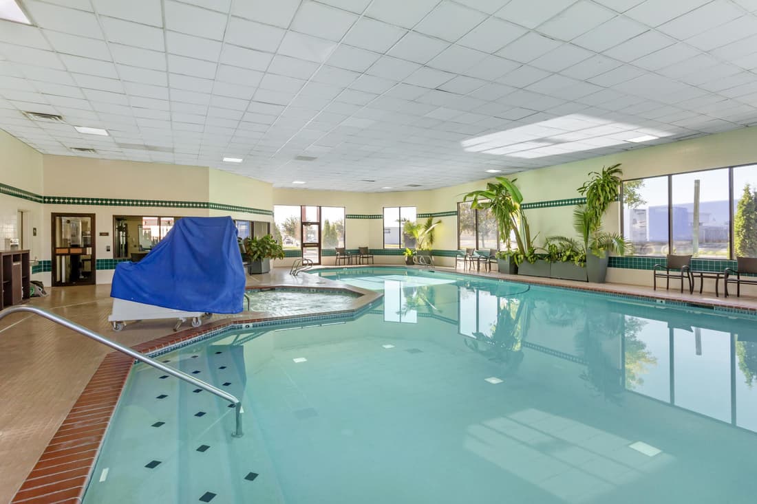 Best Western Plus Cottontree Inn