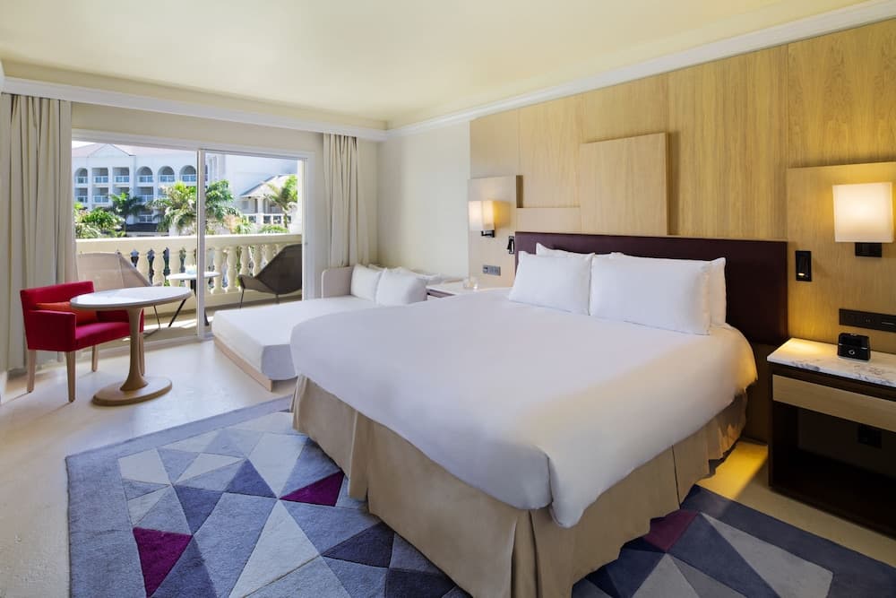 Hyatt Ziva Rose Hall - All Inclusive