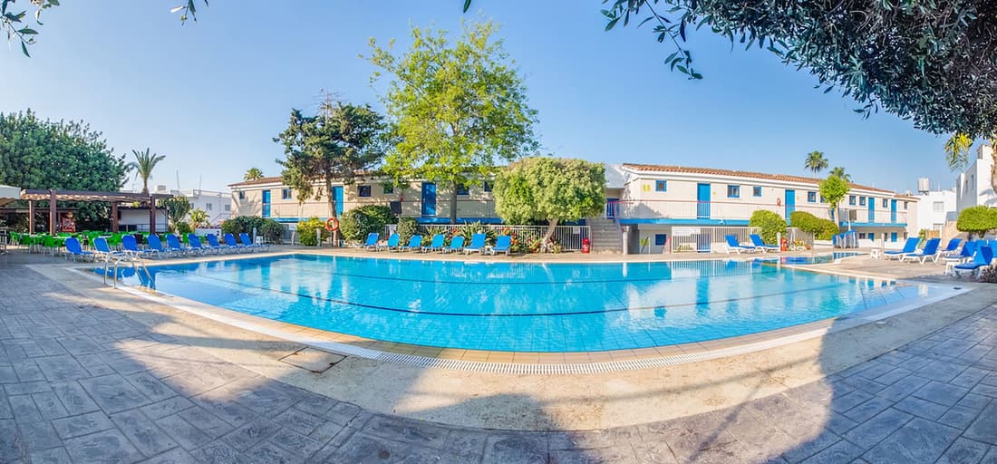 Green Bungalows Hotel Apartments