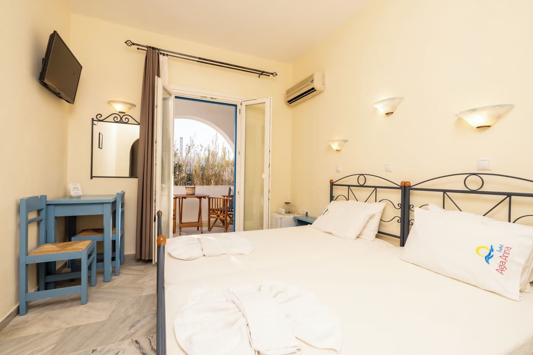 Agia Anna Hotel