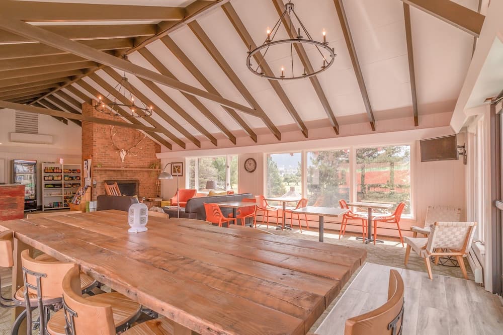 Discovery Lodge
