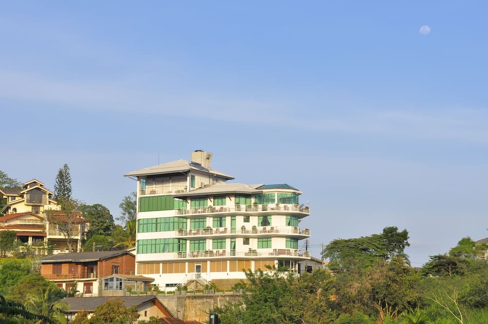Amaara Sky Hotel