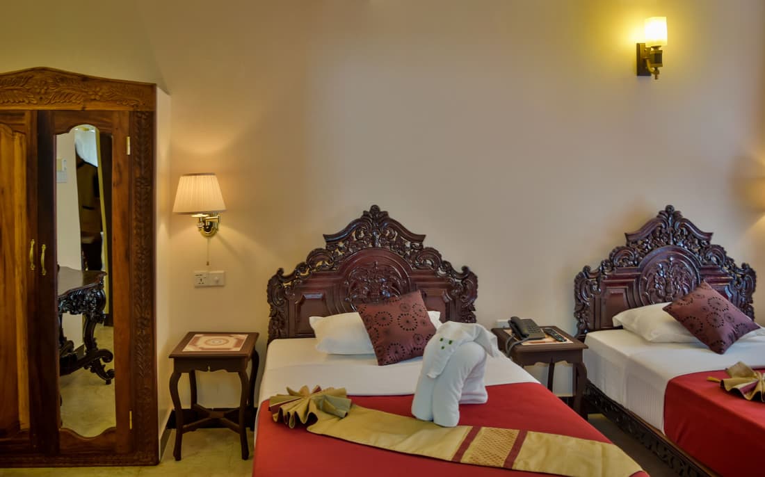 Tembo House Hotel