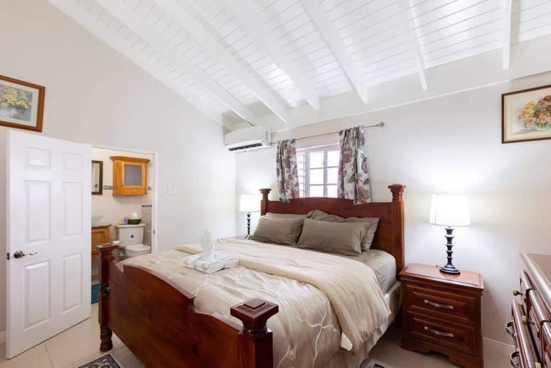 Loft - Sleeps 4 - Parking - Balcony