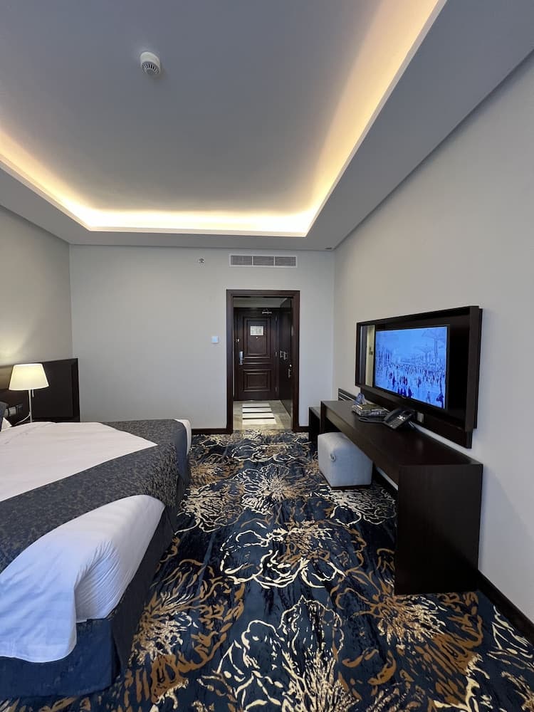 Zaha Taiba Hotel