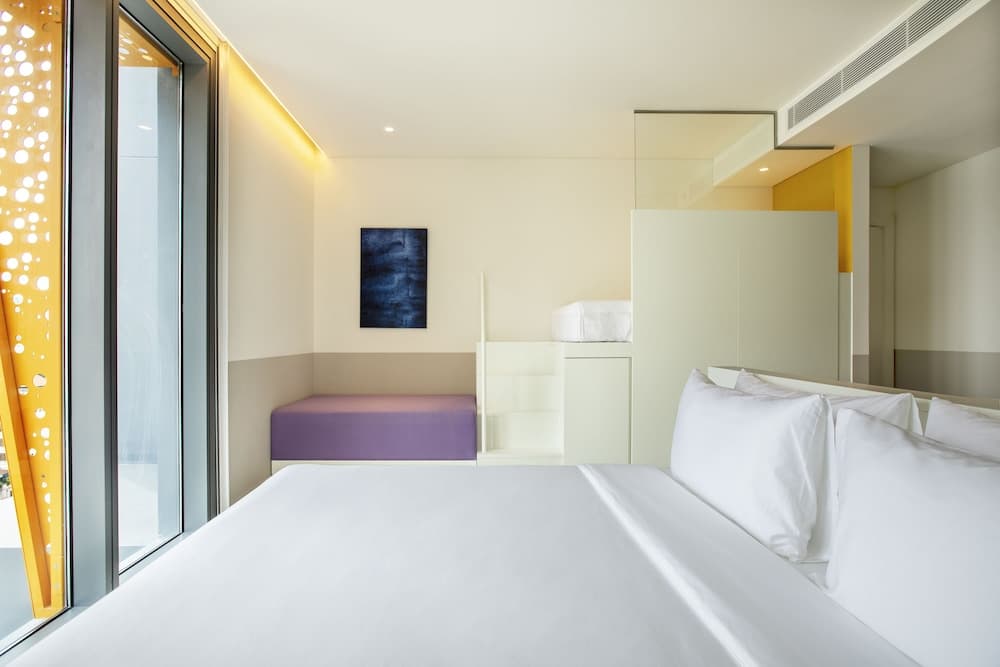 Wink Danang Riverside, Unscripted by Hyatt - 24 Hours stay