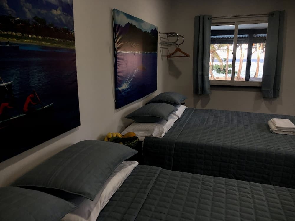 Island Hopper Hotel
