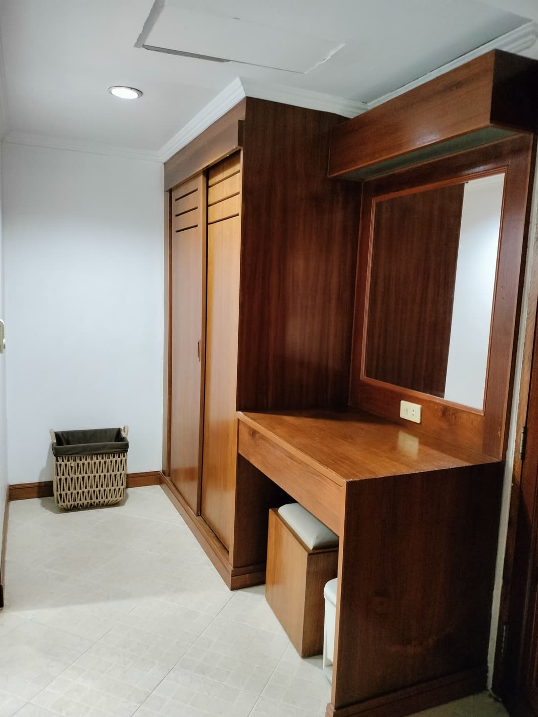 Sai Rougn Apartment