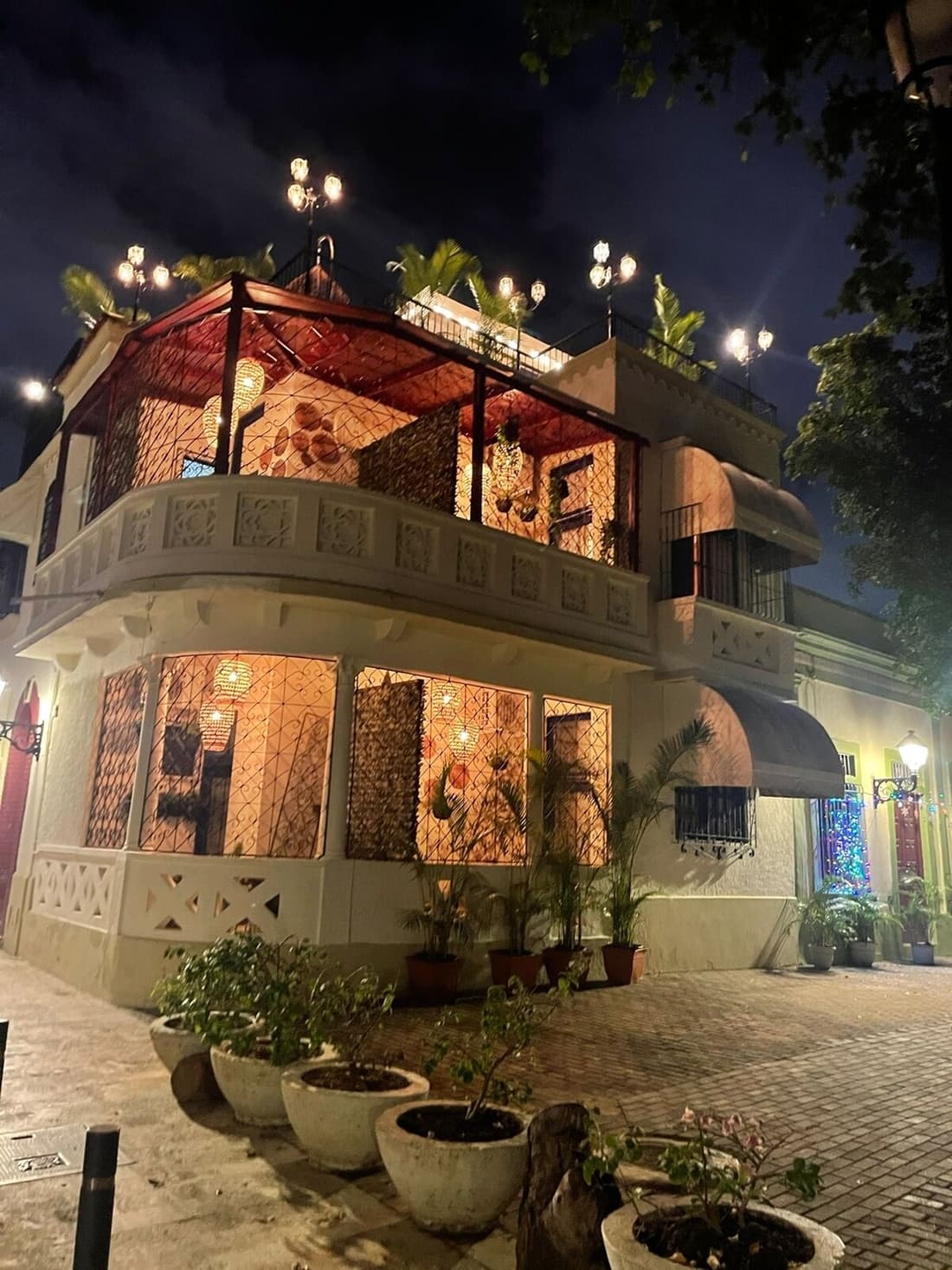 Studio 27 Colonial