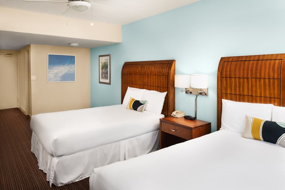 Sherry Frontenac Oceanfront Hotel