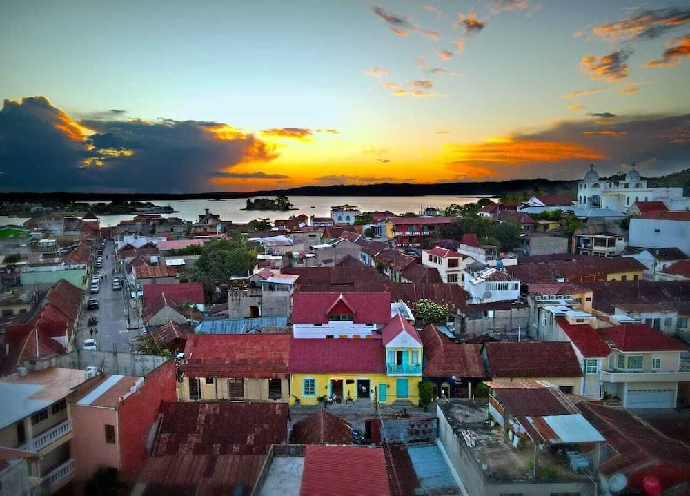 Hotel Mirador Del Lago