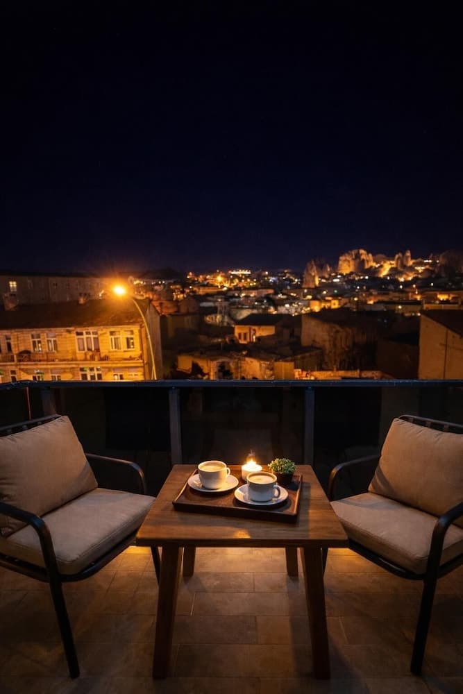 Whitestone Hotel