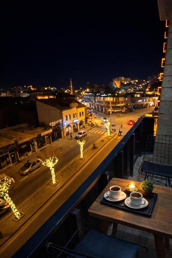 Whitestone Hotel