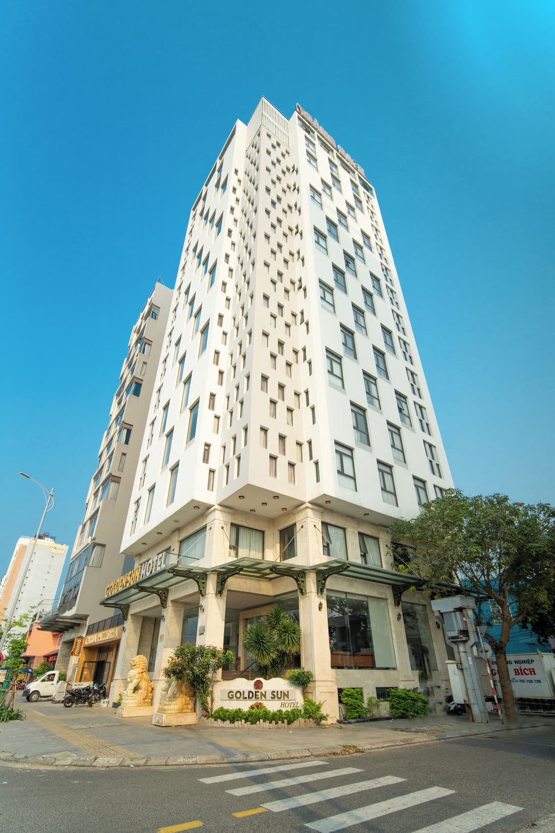 Golden Sun Hotel