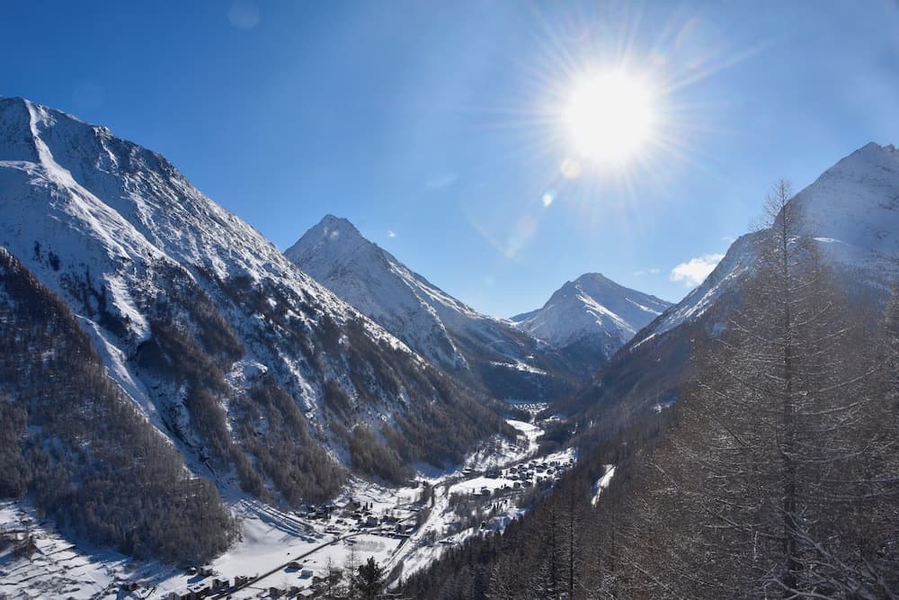 Waldhotel Fletschhorn Private Whole Hotel in Saas-Fee: 360 Alpine Views & Sauna