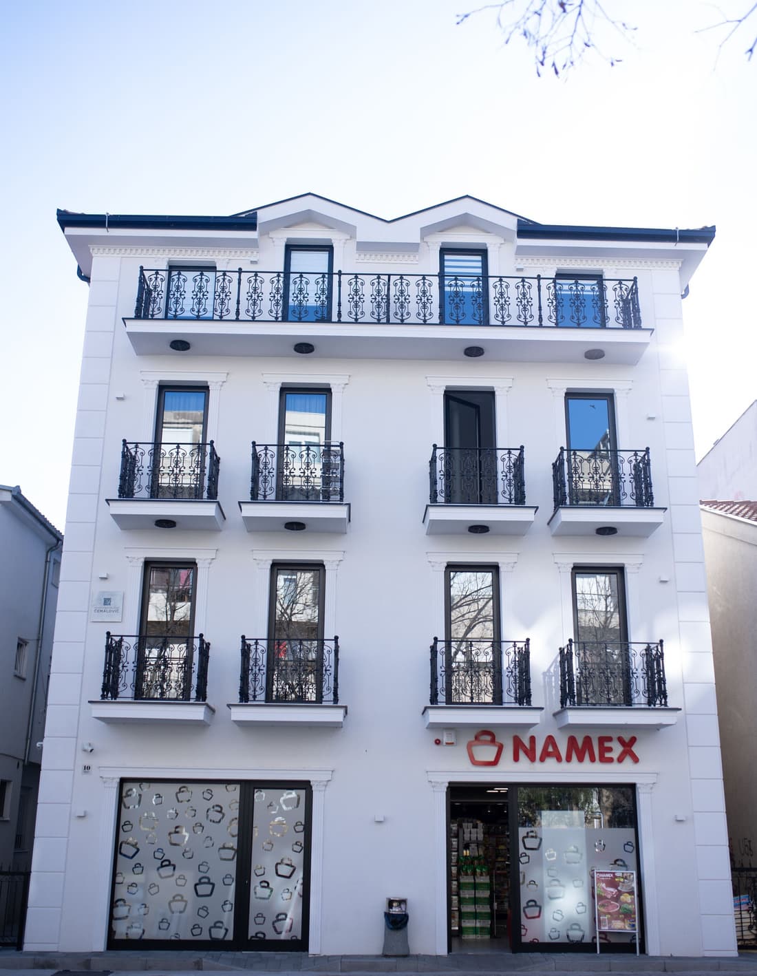 Solaris Apartments