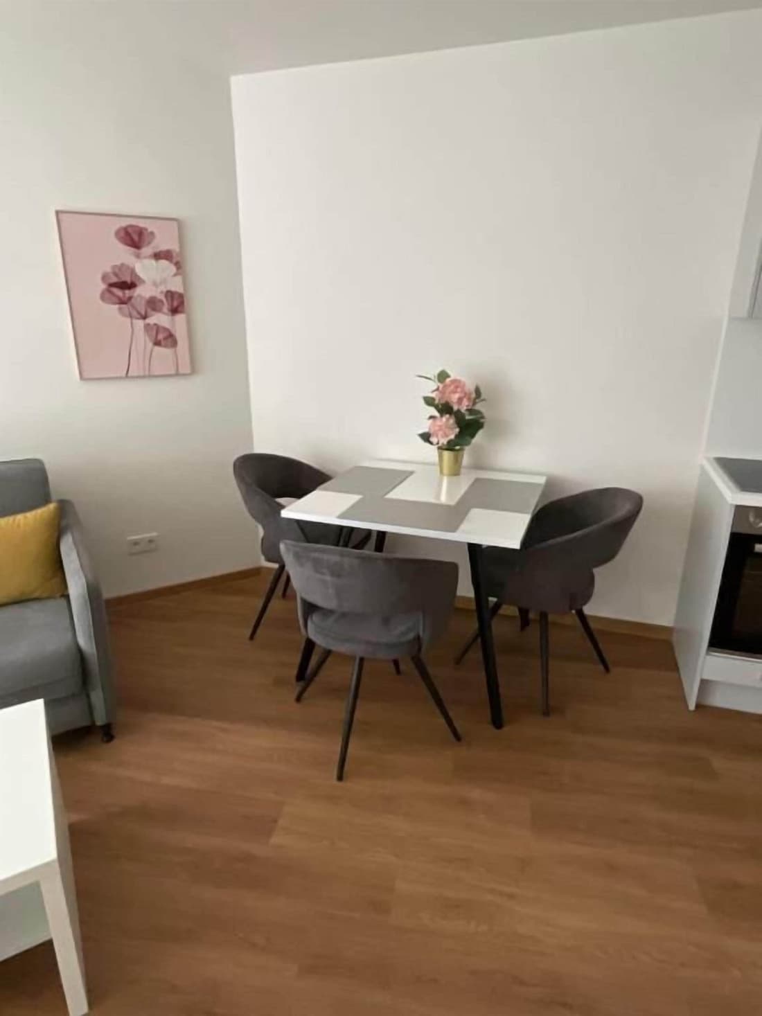 DM & S Apartment