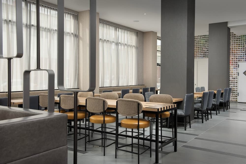 SpringHill Suites by Marriott New York Queens