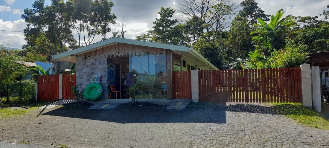 Le Petit Hotel