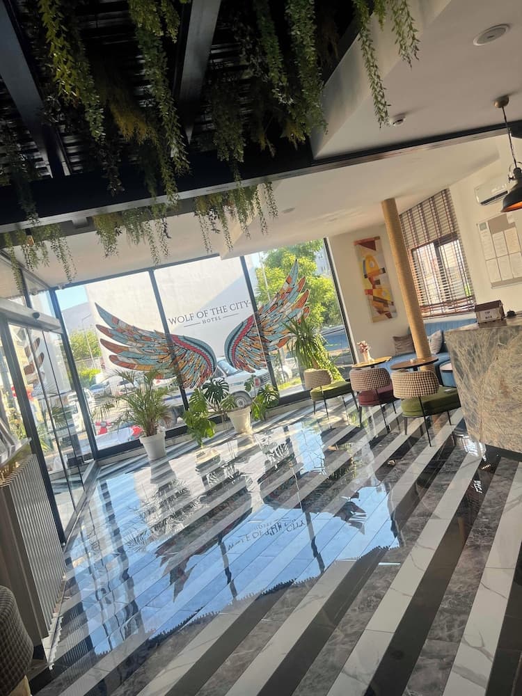 Wolf Of The City Hotel & Spa