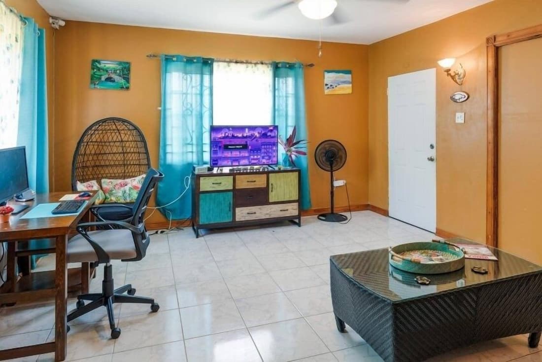 Yanceylargo Estate - Newly Renovated 3 Br Villa W Gorgeous Mountain Views 3 Bedroom Villa by RedAwning