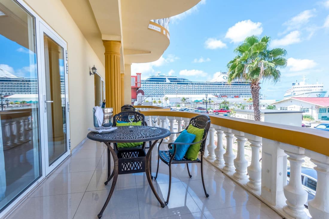 Bay Harbor Luxury 1 Bedroom Apartments